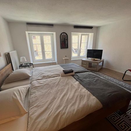 Appartement En Vieille Ville De Поррантрюї Екстер'єр фото